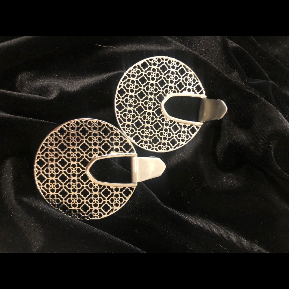 Silver Kendra Scott earrings